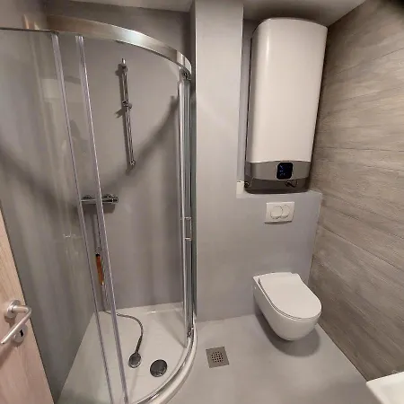 Apartma Rene 2 *
